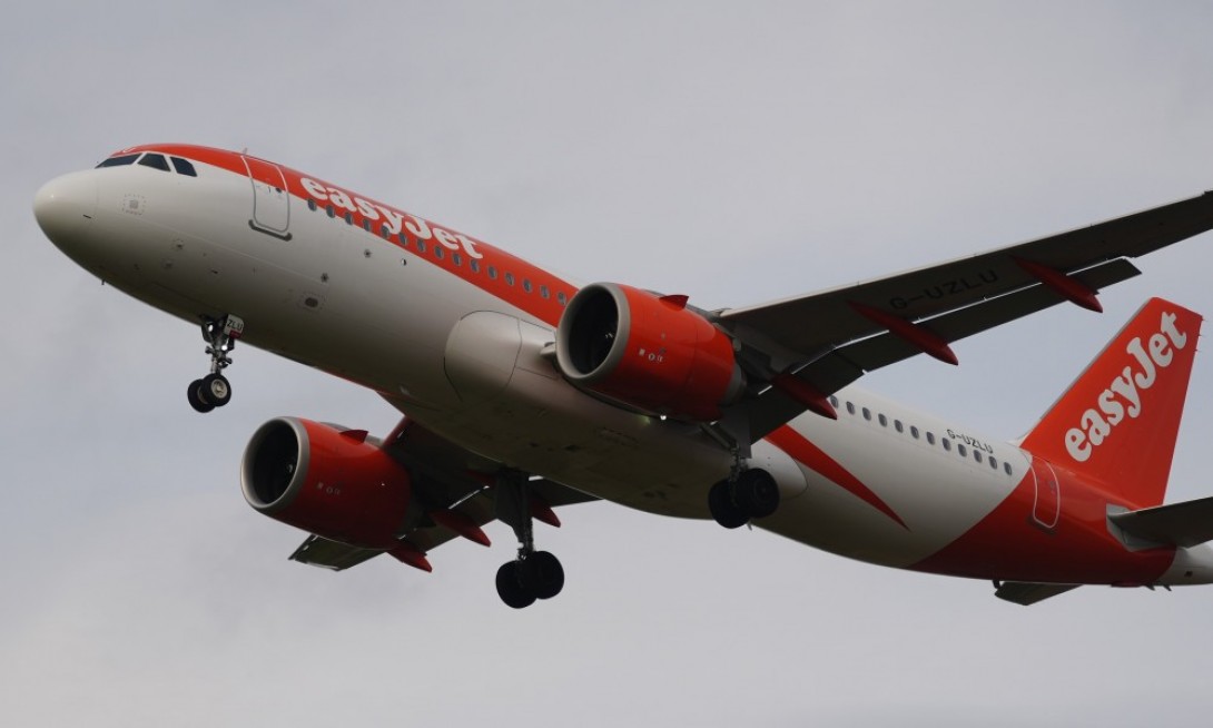 volo cancellato easyjet cagliari milano