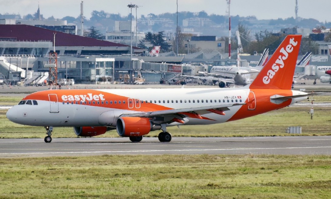 volo cancellato easyjet milano olbia