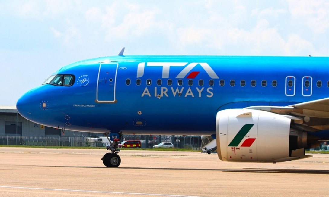 volo cancellato ita airways bari milano