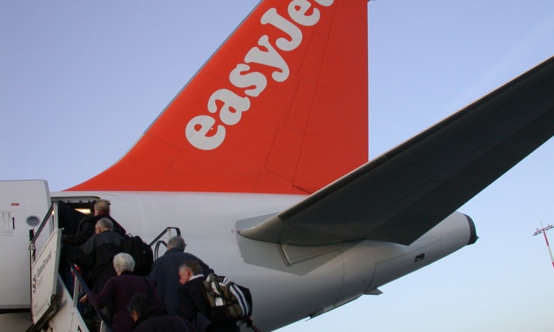 volo in ritardo easyjet olbia venezia